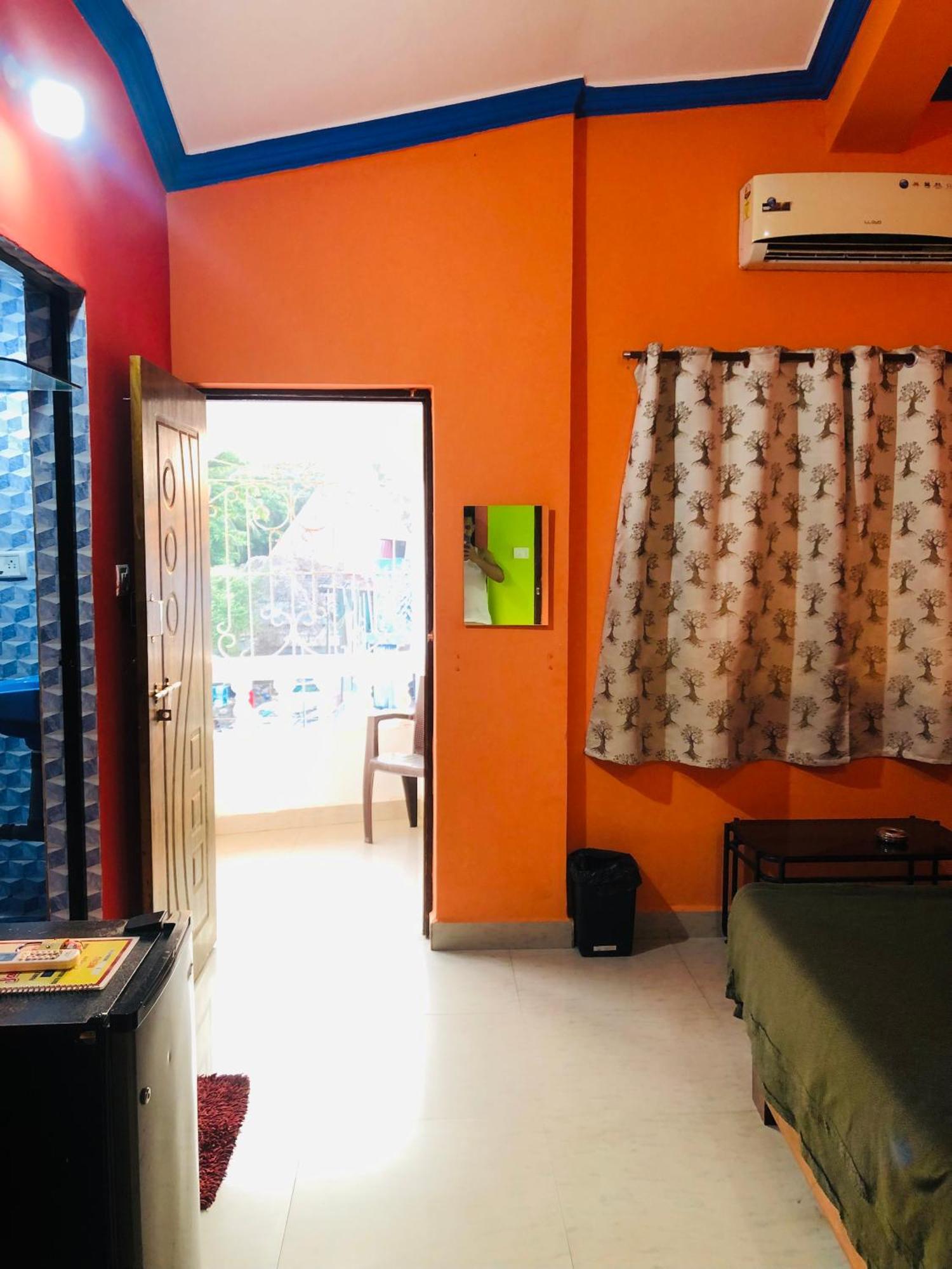 Small Daddy Guest house