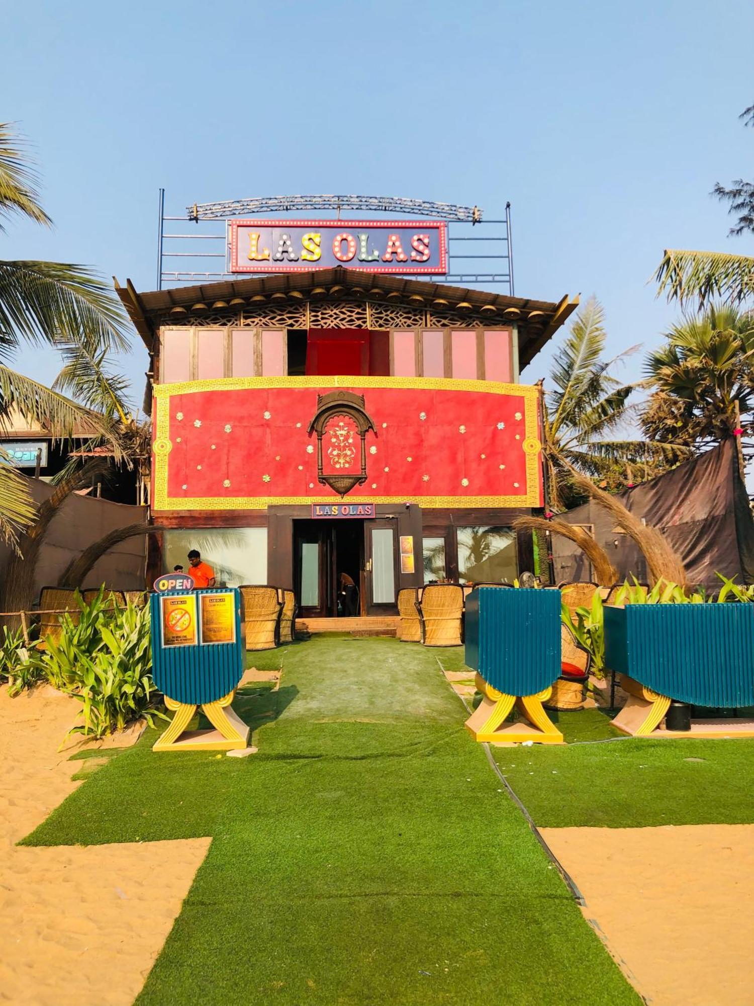 Small Daddy Guest house *